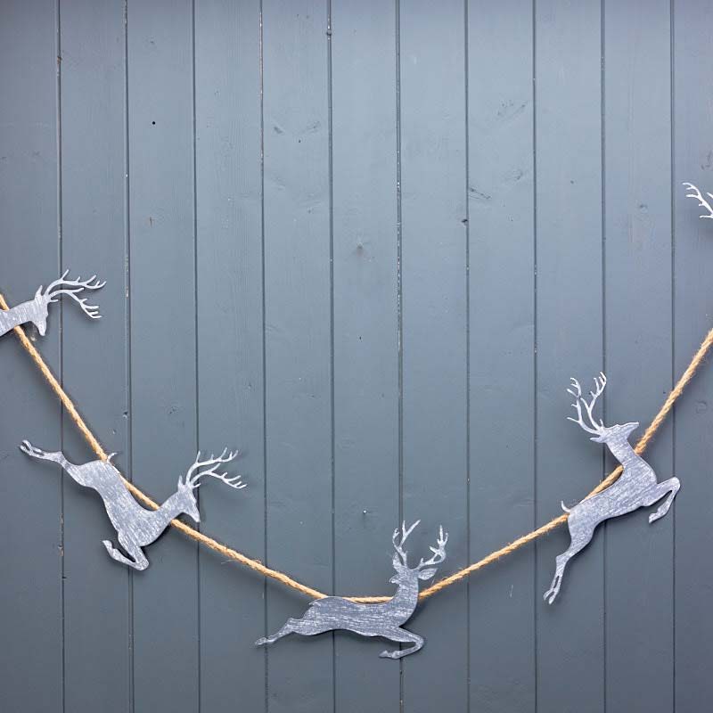 Metal Reindeer Garland (180cm)